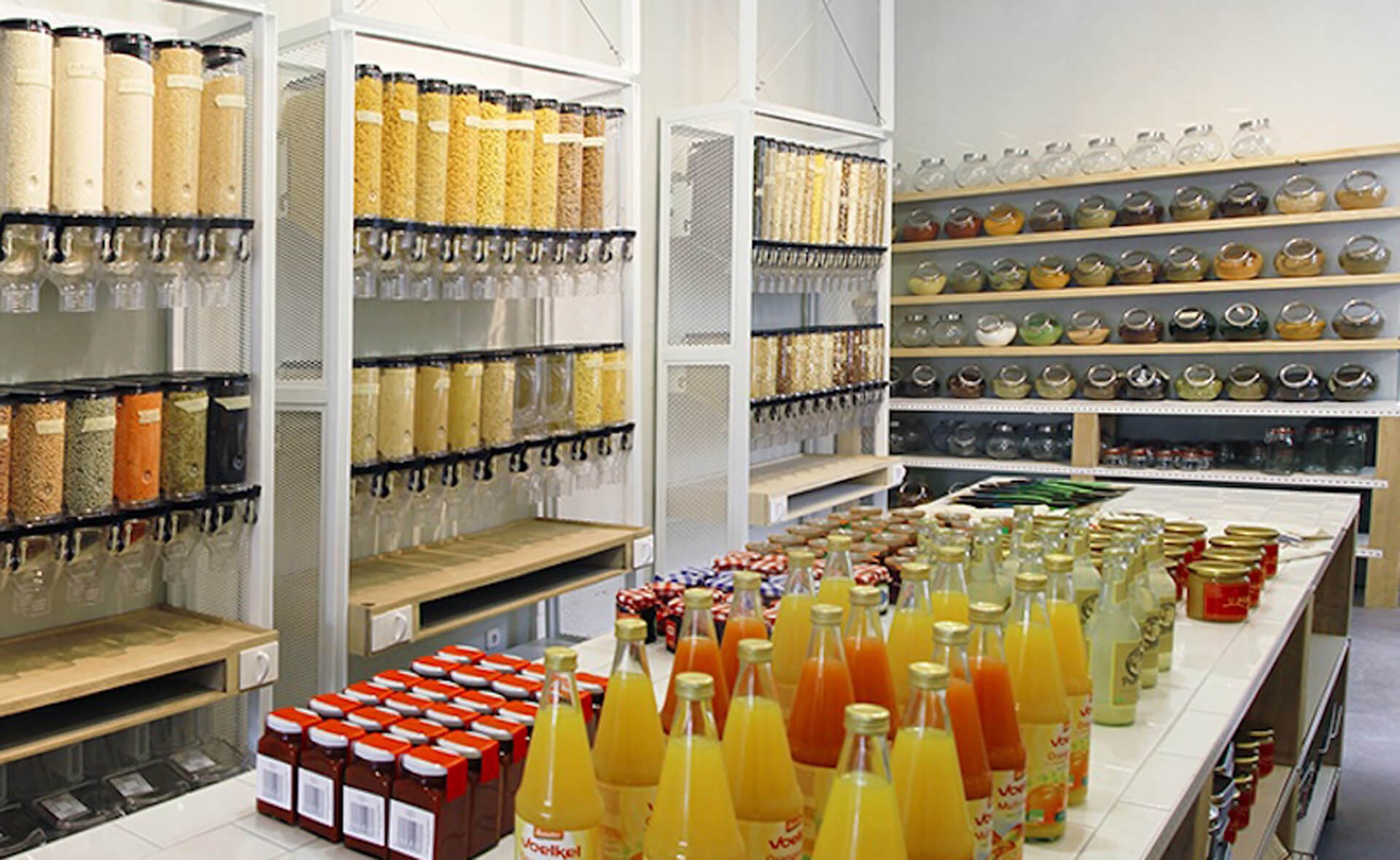 This ZERO WASTE grocery store is what every market on Ear... | Minds