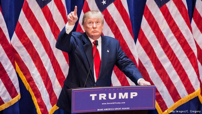 Minds banner for @trumps